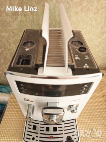 Philips Saeco HD8943 Xelsis , снимка 2 - Кафемашини - 54966490