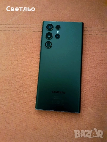Перфектен Samsung S22 Ultra, с 256 GB памет. Черен цвят . С 2 години Гаранция към Swipe.