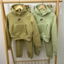 Nike Нов Ватиран Дамски Екип Найк Различни Цветове , снимка 3