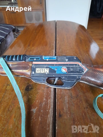 Стар детски метален автомат, снимка 3 - Други ценни предмети - 53963736