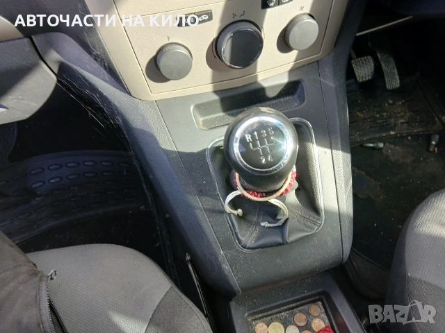 Opel Zafira 1.6 105ps.2008, снимка 7 - Части - 54759487