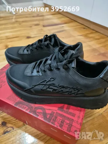 Дамски маратонки Emporio Armani, снимка 4 - Маратонки - 55403235