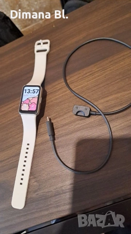 Samsung Galaxy fit3 silver + подарък аксесоари , снимка 5 - Смарт часовници - 54668723
