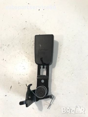 Закопчалка на заден ляв колан за десен волан за Mercedes ML W164 (2011) A1648601569, снимка 2 - Части - 53983816
