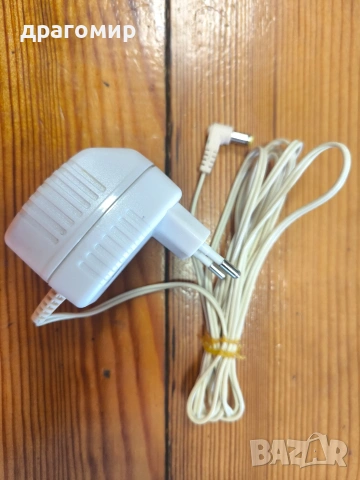PHILIPS SBC CS0920/00W 230v-50Hz 6,6w 9v -200mA