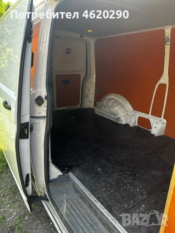 Товарен бус VW Transporter T5 под наем, снимка 4 - Транспорт под наем - 54554859
