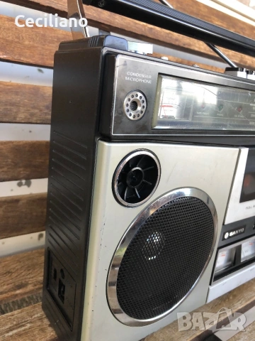  Японски радиокасетофон  SANYO M4400K ! 📌Ниска цена за момента!, снимка 3 - Радиокасетофони, транзистори - 54947149
