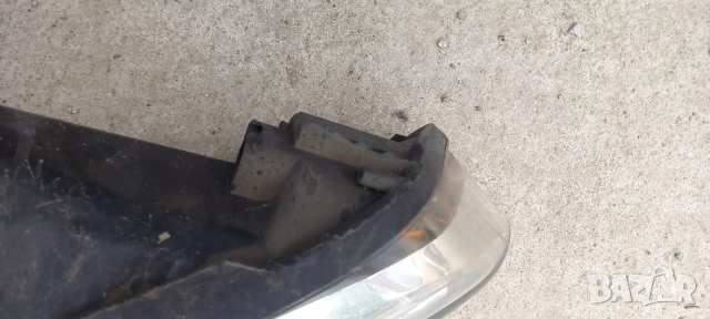 Десен фар Citroen C4 Picasso, снимка 4 - Части - 54811123