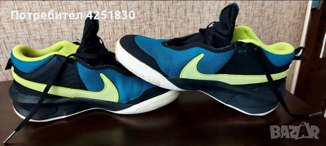 Продавам оригинални маратонки Nike Team Hustle D Размер: 37.5 (23.5 см), снимка 8 - Детски маратонки - 55243226