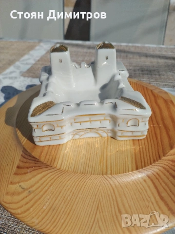 Порцеланов пепелник,,Баба Вида,, 1960г.колекционерски тегло 338гр. български,здрав,чист, снимка 12 - Колекции - 54143306