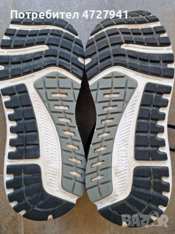 Маратонки Brooks, снимка 5 - Маратонки - 54363780