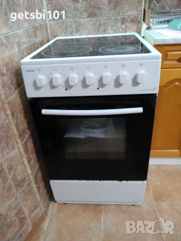 Кухненска печка с фурна и керамични котлони, снимка 2 - Печки, фурни - 55554816