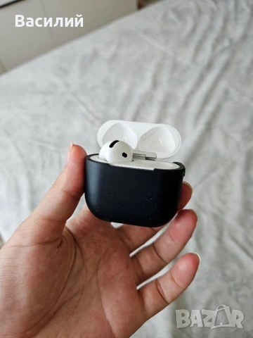 AirPods 4 – ляв слушалка и кейс, десният липсва, снимка 6 - Безжични слушалки - 55033212