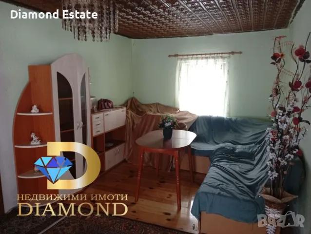 Двуетажна къща в село Динево, обл. Хасково, снимка 8 - Къщи - 55361664