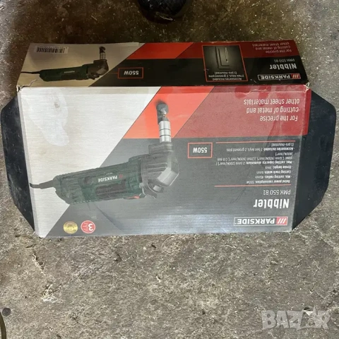 Електрическа ножица за ламарина (ниблер) Parkside PMK 550, снимка 2 - Диамантени и режещи инструменти - 55203925
