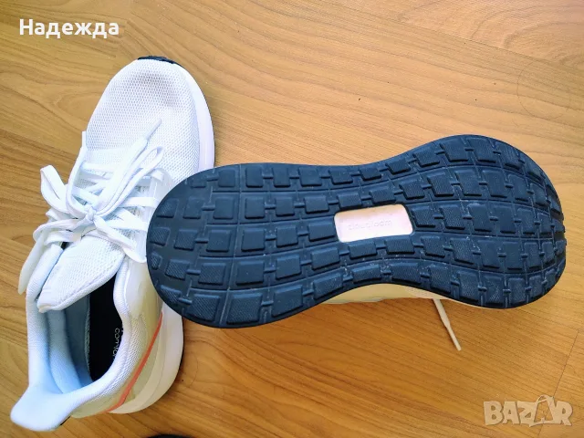 Adidas EQ19 маратонки за бягане, снимка 6 - Спортни обувки - 55517456