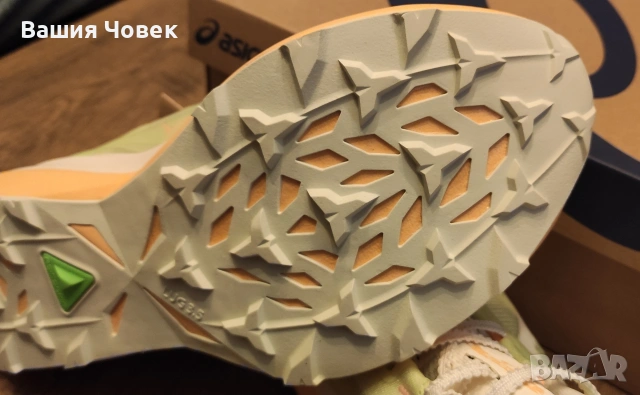 Asics Fujispeed 4 Trail номер 44 чисто нови, снимка 2 - Маратонки - 54059046