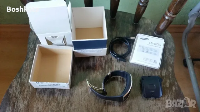 Smart watch AMOLED curved Samsung Gear S/ SM-R750 - SIM card slot, снимка 3 - Смарт гривни - 55505039