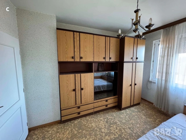 Спалня с ракла  и гардеброб, снимка 2 - Спални и легла - 54651322