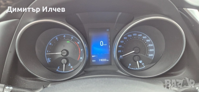 Toyota Auris , снимка 11 - Автомобили и джипове - 54045775