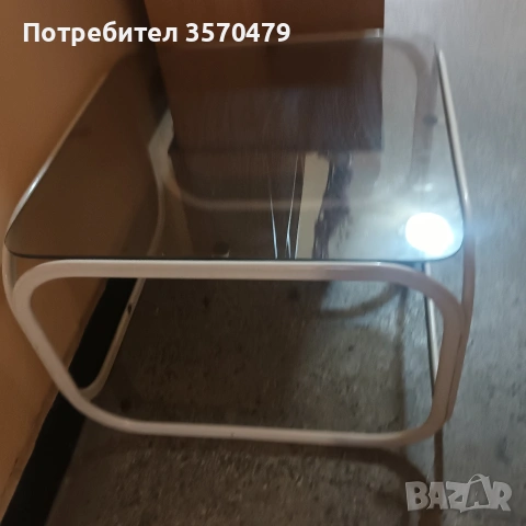 стъклена маса, снимка 2 - Маси - 54236970