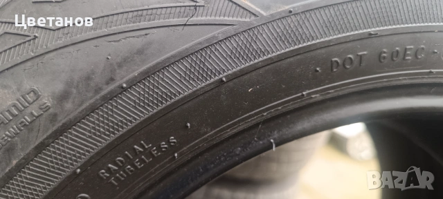 Зимни Nokian 235/65/17, снимка 5 - Гуми и джанти - 54423273