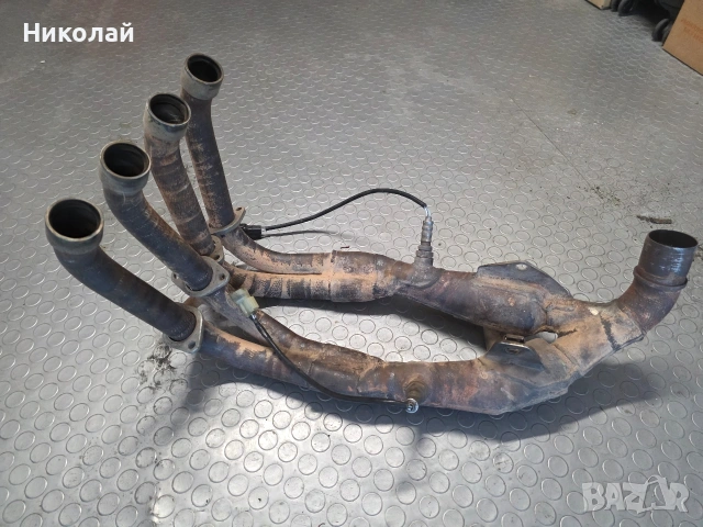Продавам колектор за Honda CBR600RR 2004