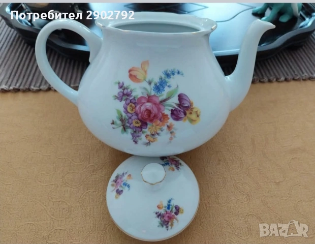 Порцеланови чайници и захарница, снимка 2 - Сервизи - 54402984