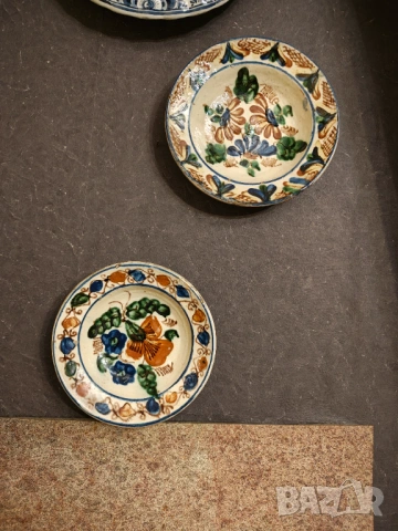 Maiolica лот чинии за стена 