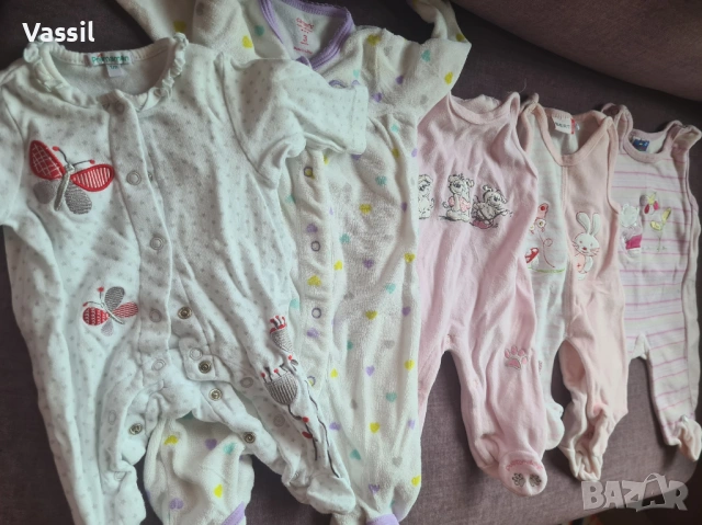 над 49бр. детски дрешки за момиче до 3 месеца - 50, 56 макс, снимка 3 - Комплекти за бебе - 54068203