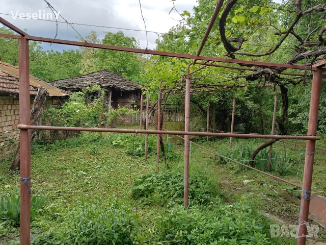 Къща в предбалкана , снимка 3 - Къщи - 54665529