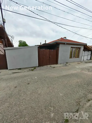 Къща в Центъра на гр.Силистра, на 100м от Дунавската градина, с нов покрив и дограма, 9 стаи, снимка 7 - Къщи - 55515855