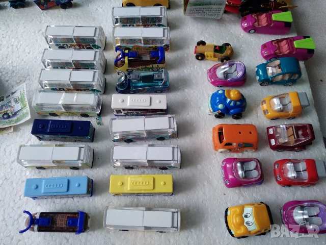 Играчки от Kinder surprise Лот 7, 74 броя, снимка 2 - Колекции - 55066998
