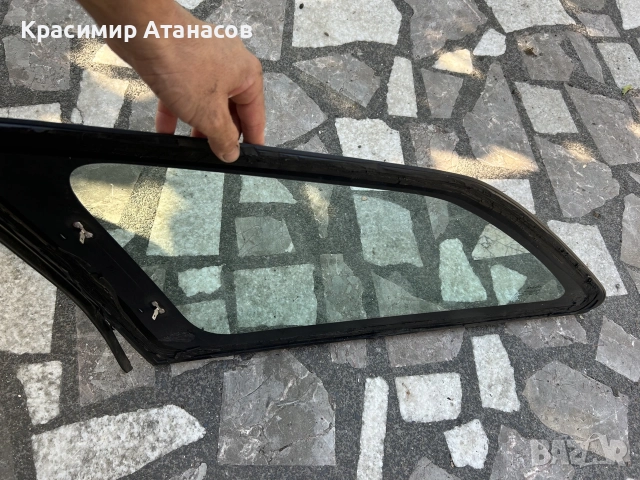 Странично стъкло ляво и дясно. багажник за Тойота аурис комби. 2012-2018г. , снимка 3 - Части - 55334257