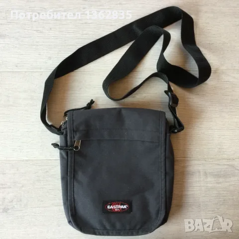 оригинална мъжка тъмно сива маркова чанта за през рамо / shoulder bag EASTPAK от САЩ, снимка 2 - Чанти - 55586738
