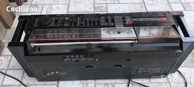 Радиокасетофон Hitachi TRK-7620E / 3D7 MK2 За профилактика-ремонт !, снимка 8 - Радиокасетофони, транзистори - 55585869