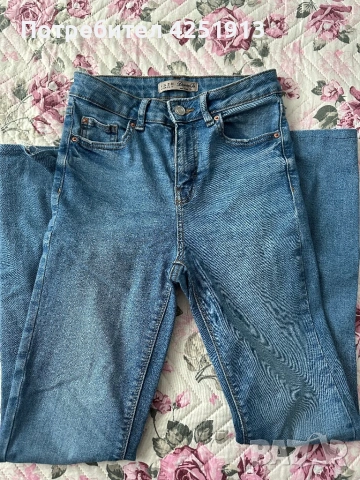 Дамски дънки за по 5 € 10 €, снимка 2 - Дънки - 54415504