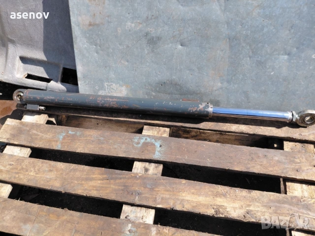 хидравличен цилиндър, снимка 4 - Резервни части за машини - 54304319