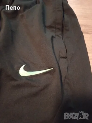 Спортно долнище Nike, снимка 3 - Спортни дрехи, екипи - 55683360