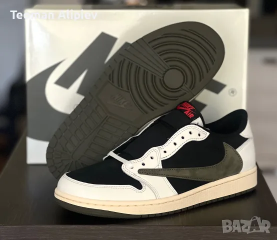 Travis Scott, Air Jordan 1, 42 EU, снимка 2 - Ежедневни обувки - 55340801