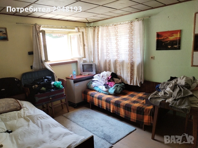 Къща с двор и гараж , снимка 14 - Къщи - 55150841