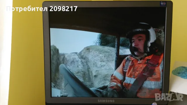 монитор 17 " САМСУНГ, снимка 5 - Монитори - 55512044