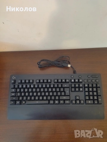 Продавам клавиатура Logitech G213