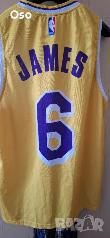 Оригинален баскетболен потник Nike NBA Lakers – LeBron James #6 (Размер M), снимка 2 - Спортни дрехи, екипи - 55501257