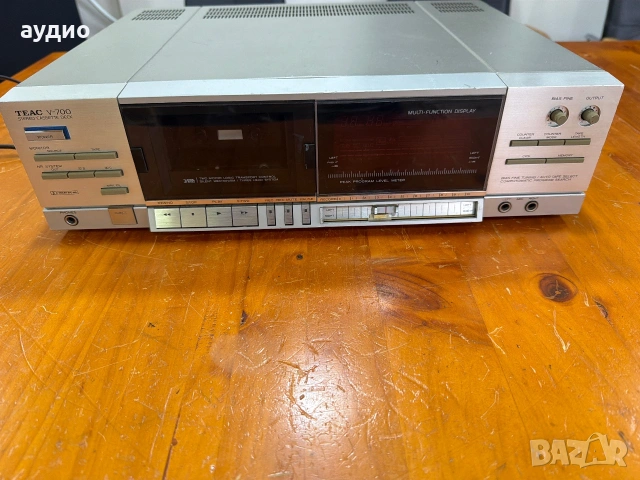 TEAC  V-700 3 HEAD