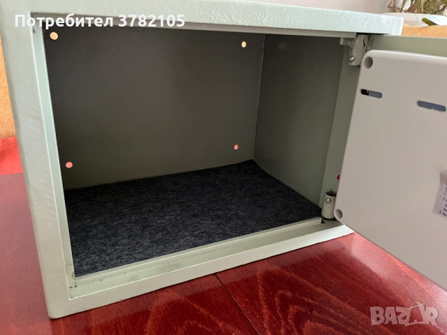 Продавам нов електронен сейф Budget BSF3525E, снимка 6 - Друга електроника - 54578831