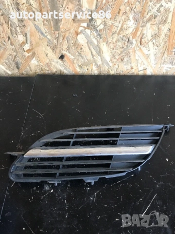 Предна лява решетка за Nissan Almera Tino 1.8 (2004) 9381M010