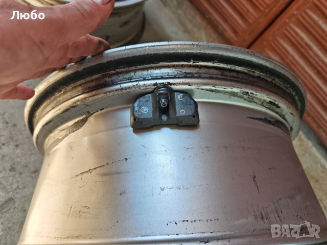 17 5х112 7.5Ж ет45 Ауди ФВ лети джанти 17 5x112 7.5J ET45 с датчици за налягане, снимка 7 - Гуми и джанти - 55150324