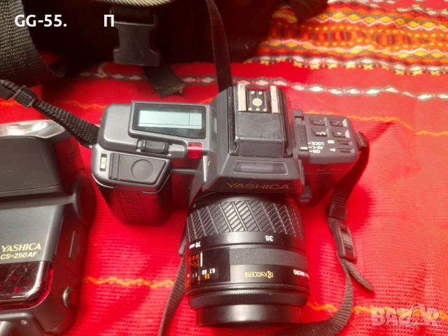 Фотоапарат YASHICA 250AF, снимка 5 - Чанти, стативи, аксесоари - 54718060