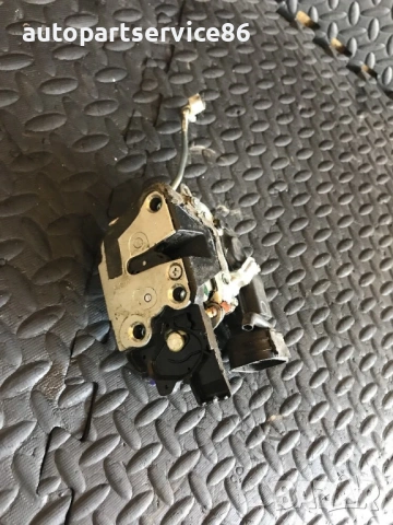 Механизъм за заключване на предна лява врата за Isuzu NQR (2008) 076G1114, снимка 2 - Части - 54328912